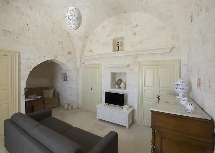 Trulli Laetitia