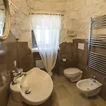 Trulli Laetitia